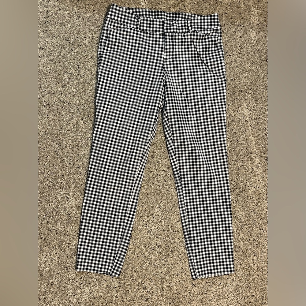 Old Navy Pixie Pants size 6